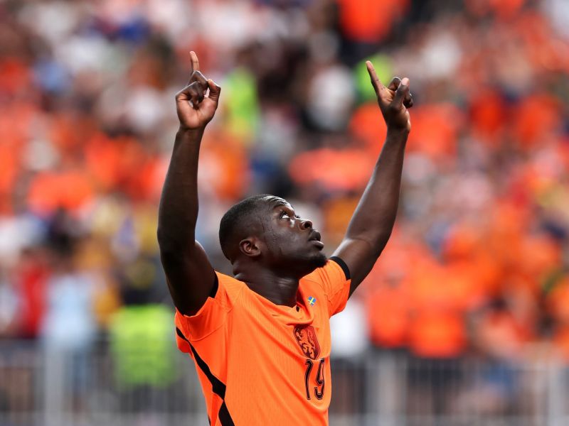 Holanda golea a Suecia 5 goles a 1