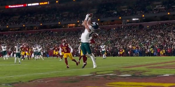 Amarran las Aguilas de Filadelfia pase a post temporada y título divisional al vencer a Washington