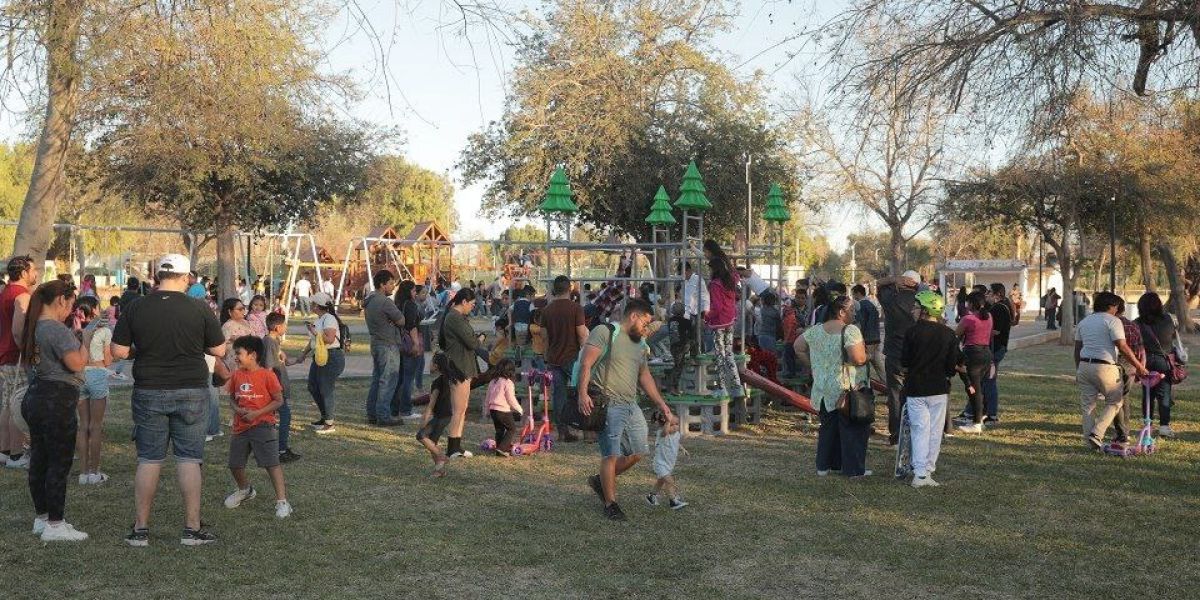 Abarrotan familias neolaredenses el renovado Parque Viveros en fin de semana