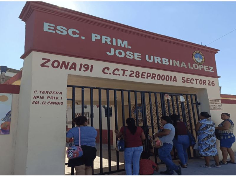 SET investiga exclusión de alumna de ceremonia de fin de cursos por adeudo de 340 pesos