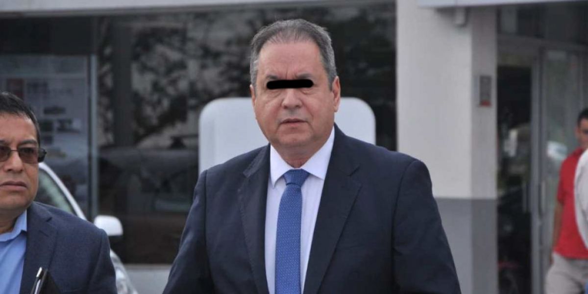Condenan por peculado a ex titular de Educación