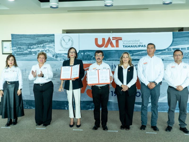La UAT y el DIF impulsan proyecto de estufas ecológicas
