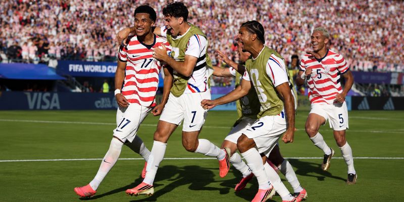 Estados Unidos derrota a Bosnia y va octavos