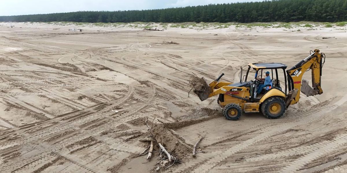 Rehabilita gobierno de Altamira accesos a Playa Tesoro