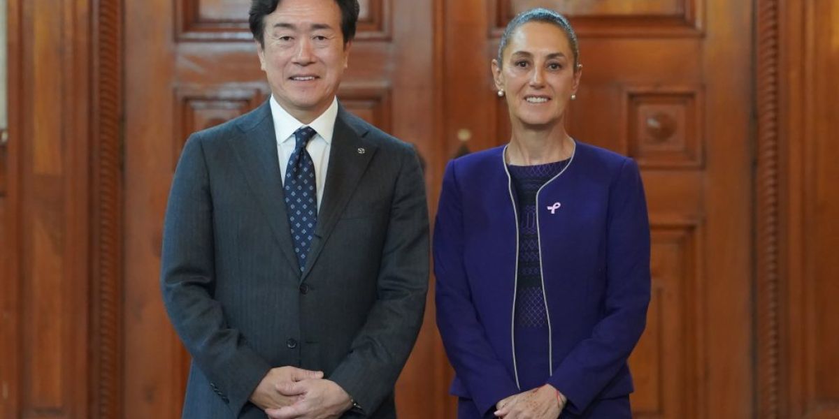 Sheinbaum impulsa Plan México en reunión con Mazda