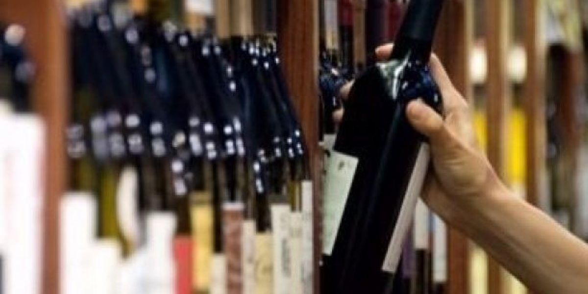 Alto a compradores ‘madrugadores’ de bebidas alcohólicas