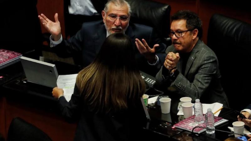 Legisladores anticipan sus  campañas por gubernaturas