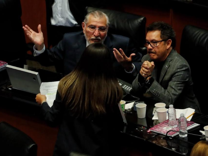 Legisladores anticipan sus  campañas por gubernaturas