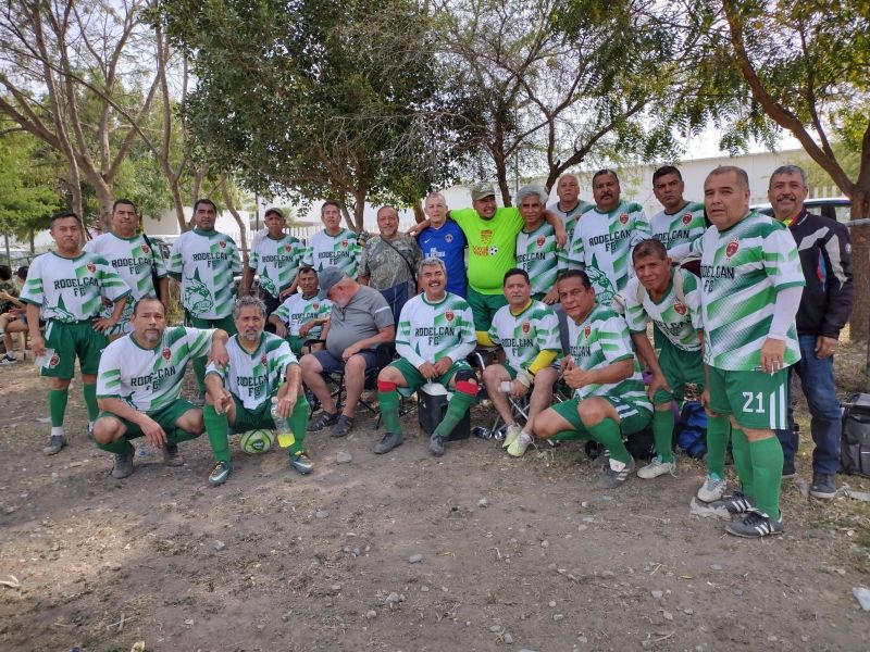 Por las semifinales juegan vuelta en diamante