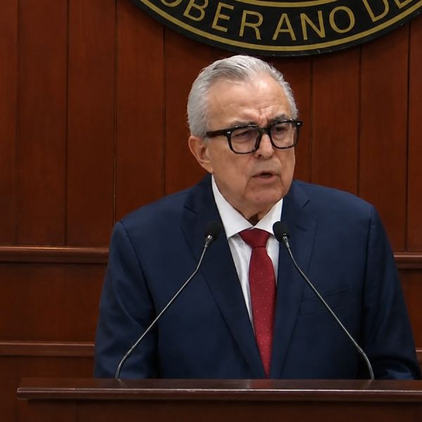 Rocha Moya vuelve a pedir licencia; deja otra vez la gubernatura de Sinaloa