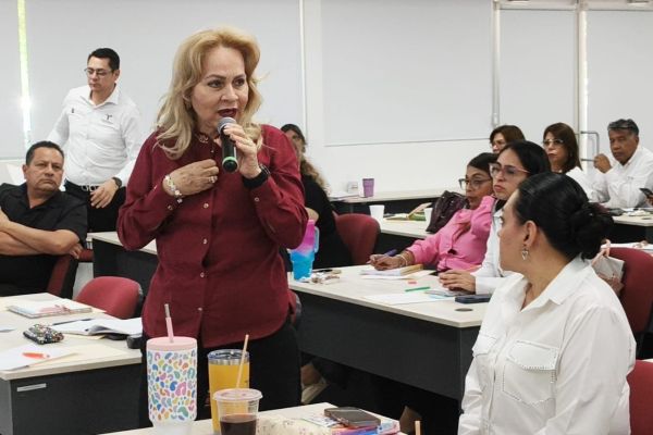 Realiza SET taller de Inducción a la Política de Aprendizajes Fundamentales