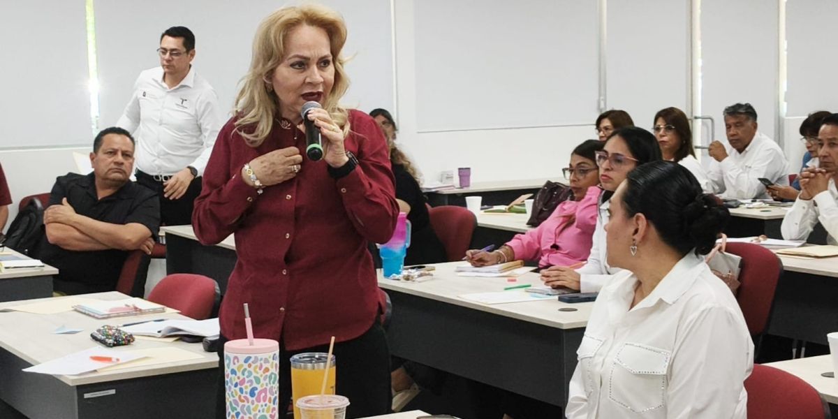 Realiza SET taller de Inducción a la Política de Aprendizajes Fundamentales