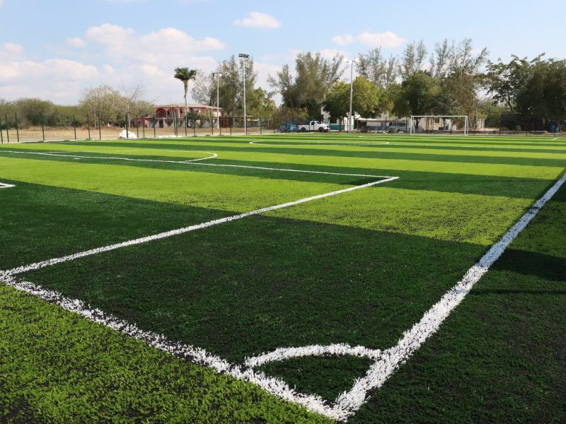 Construye Gobierno del Estado espacio público multideportivo en Estación Manuel