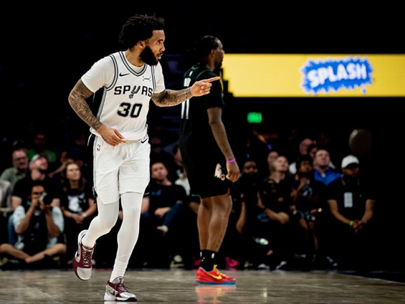 Avanzan los Spurs de San Antonio a la final de conferencia en la NBA