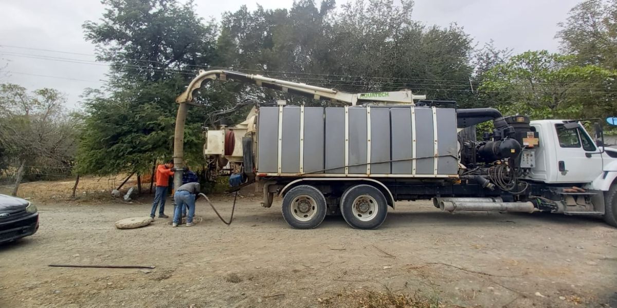 Intensifica Secretaría de Recursos Hidráulicos trabajos de saneamiento en diversos municipios de Tamaulipas