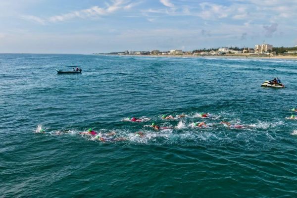 Conquistan el Triatlón Tamaulipas Eduardo Núñez y Fernanda Salazar