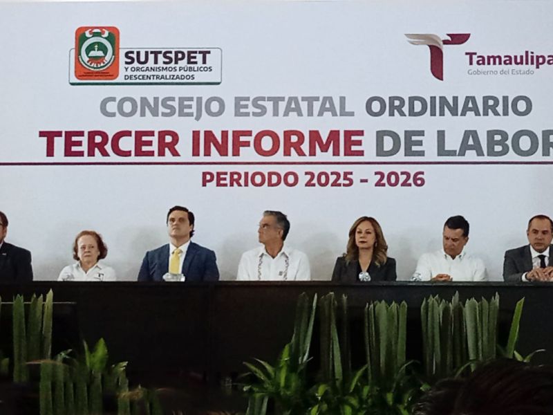 Blanca Valles presenta el tercer informe de labores del SUTSPET