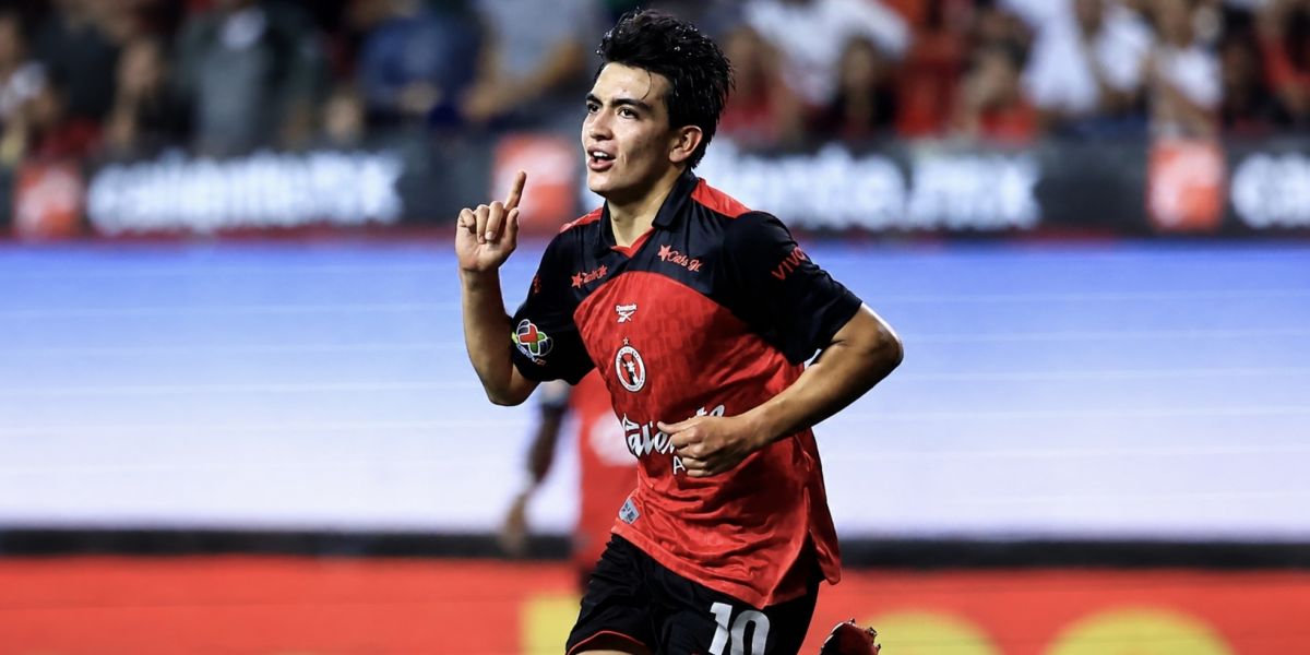 Gilberto Mora guía a Xolos al triunfo sobre Cruz Azul