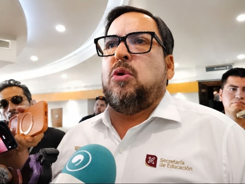 Separan del cargo de Director al papá   de Dafne; no volverá a la primaria: SET