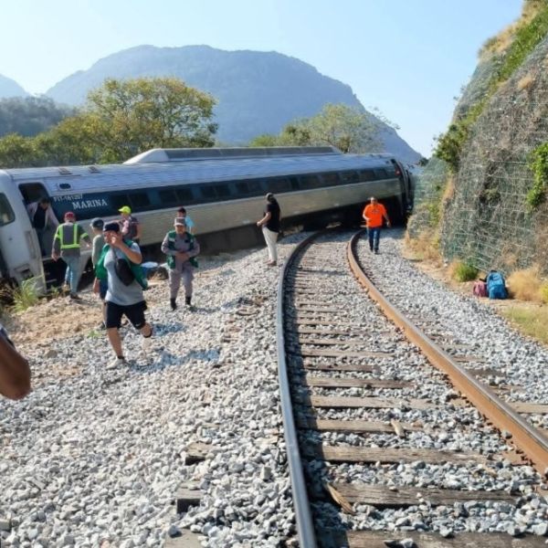 Fallecen 13 en descarrilamiento del Tren Interoceánico 
