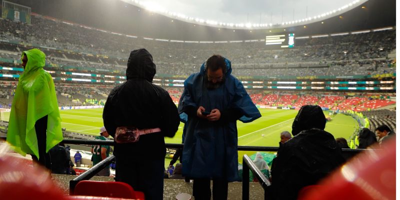 Se jugaría el México vs. Inglaterra bajo una fuerte lluvia 