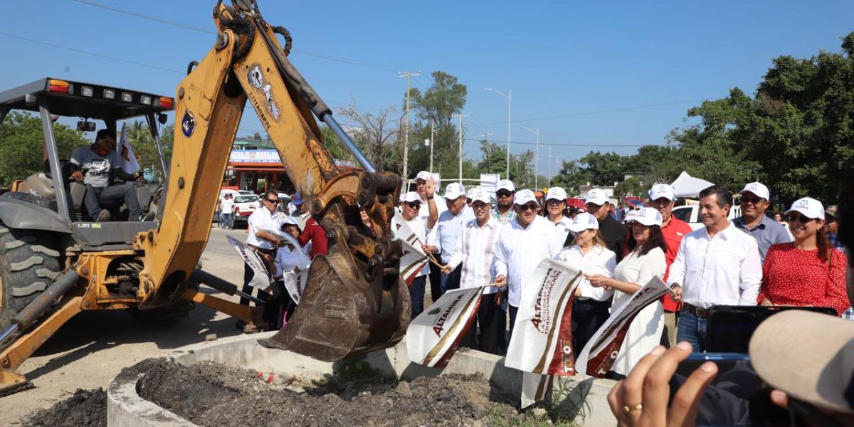Recibe Altamira histórica cesión de tramo carretero federal y arranca alumbrado público solar
