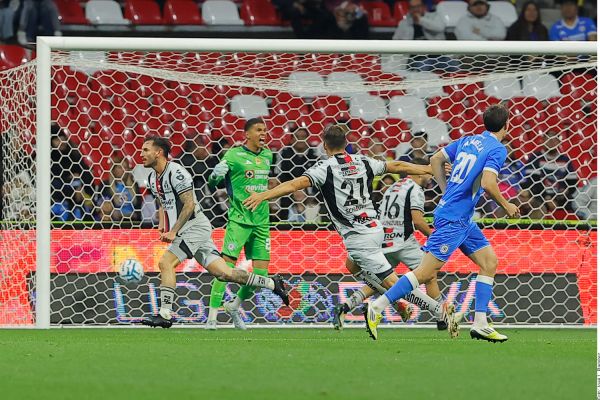 Liga Cruz Azul tercera derrota consecutiva