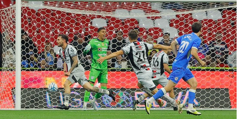 Liga Cruz Azul tercera derrota consecutiva
