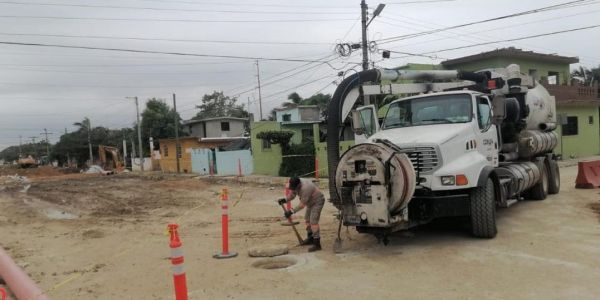 Impulsa Armando Martínez bienestar social con obras de calidad