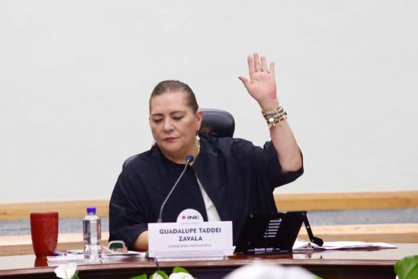 Designa INE a nuevos encargados de despacho