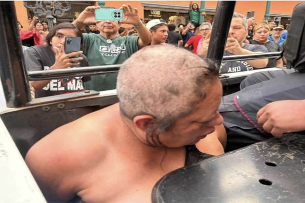 Advierten retiro de permisos a ambulantes que participaron en agresión a Carmen
