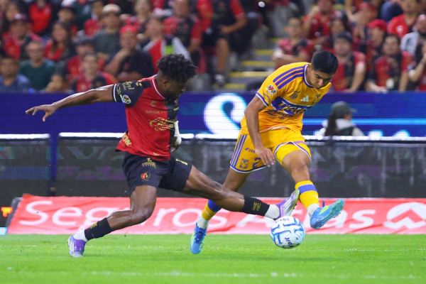 Atlas vence 2-1 a Tigres con Camilo Vargas como figura