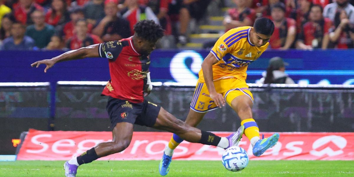 Atlas vence 2-1 a Tigres con Camilo Vargas como figura