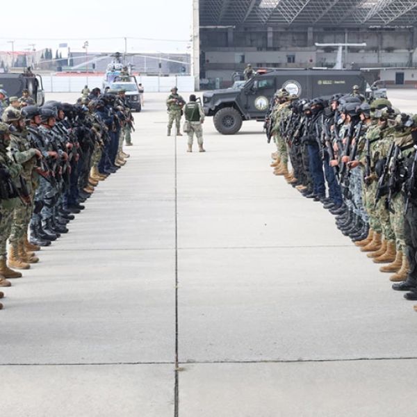 México traslada a 37 criminales de alto impacto a Estados Unidos