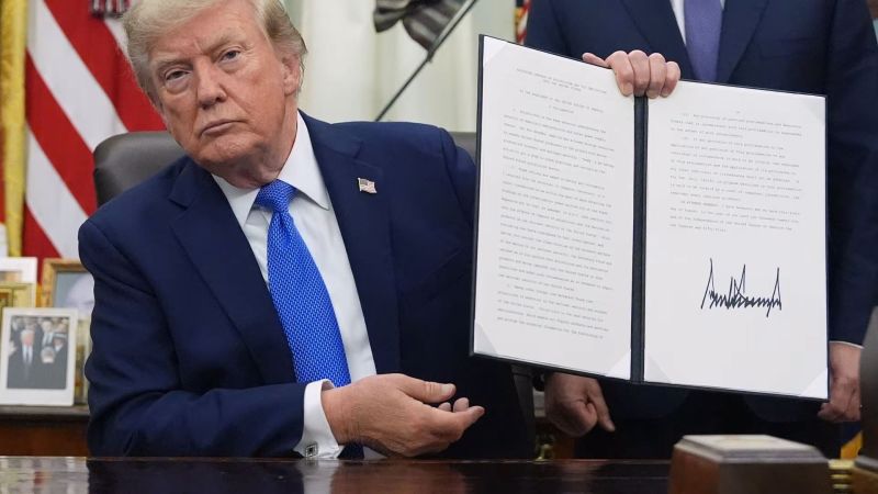 Anula Trump dar ciudadanía a nacidos en Estados Unidos