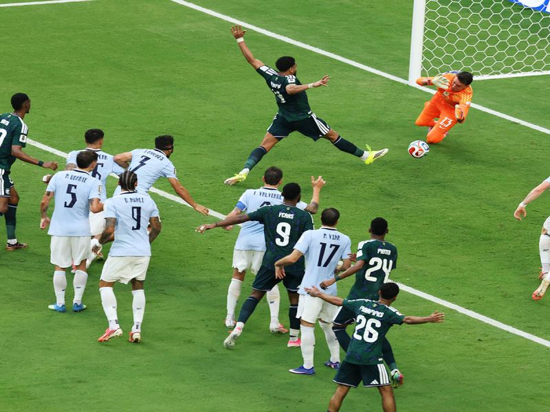Uruguay rescata empate ante Arabia Saudita en Miami
