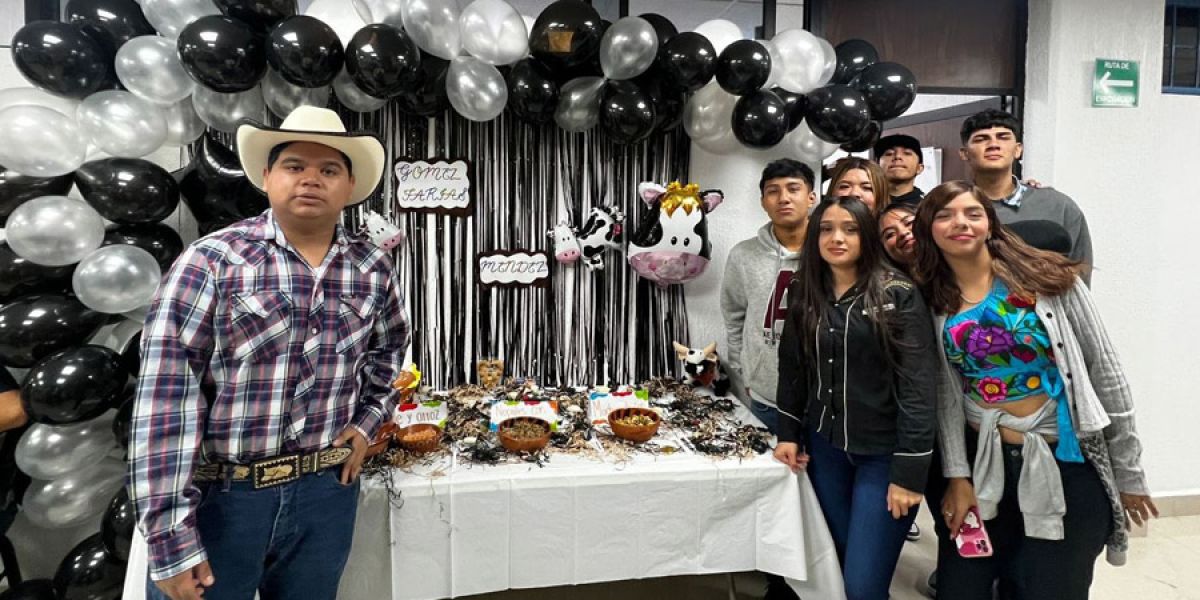 Organizan estudiantes de la Universidad Tecnológica de Nuevo Laredo muestra gastronómica tamaulipeca