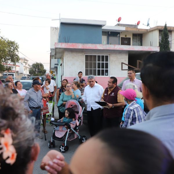 Atiende Armando Martínez necesidades de los habitantes del fraccionamiento San Ángel