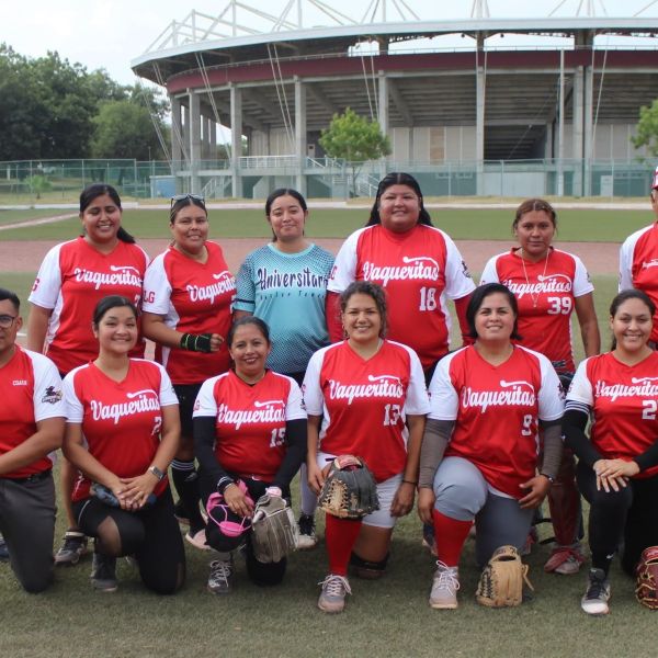 Fulminan a Blue Jays, Vaqueritas en softbol