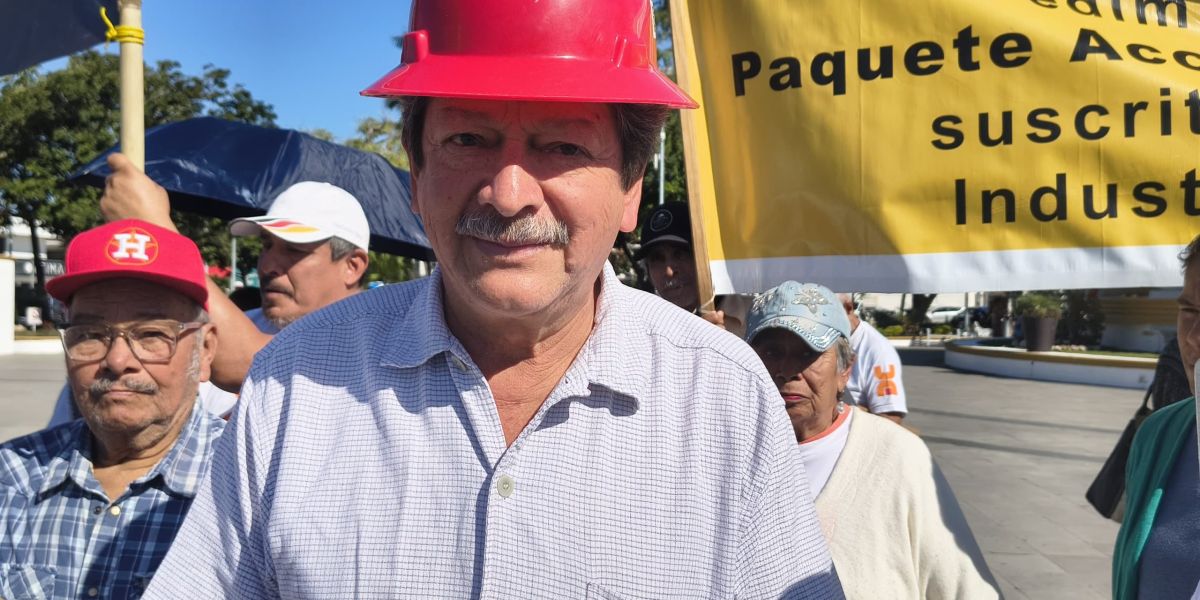 A 38 años de la privatización, extrabajadores de Hules Mexicanos y Negro de Humo exigen justicia