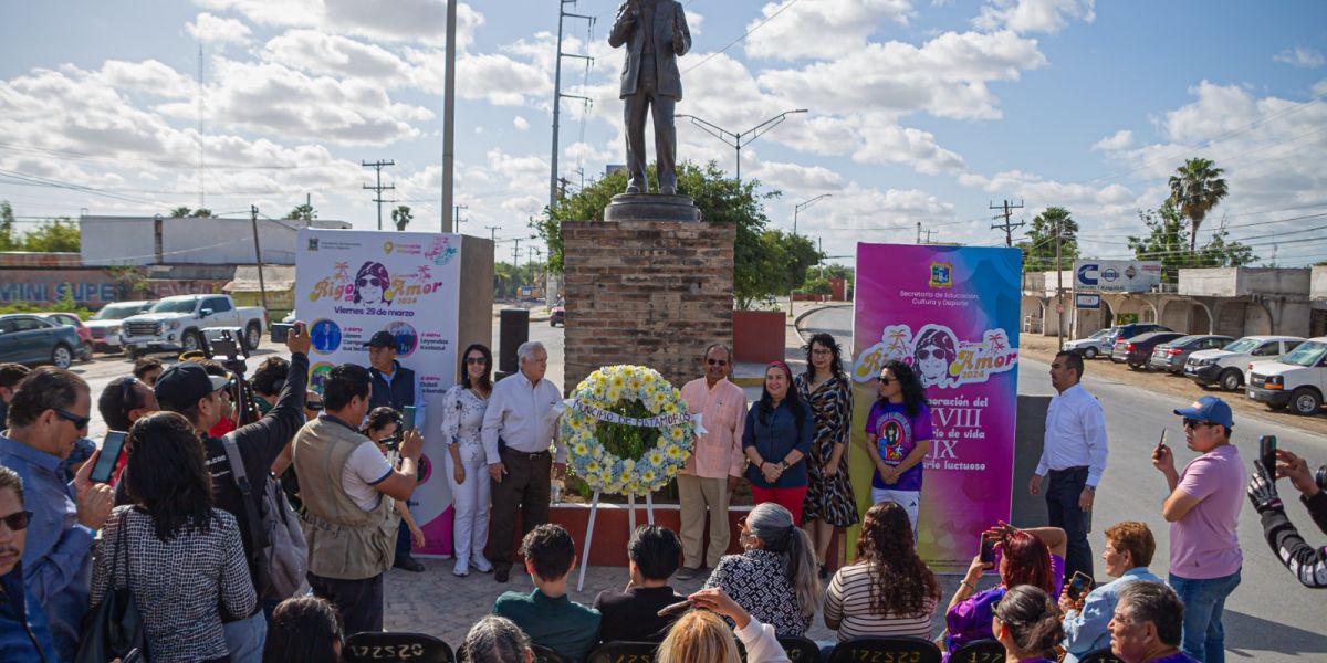 Rinde Matamoros homenaje al idolo de las multitudes, Rigo Tovar, al conmemorarse el 78 aniversario de su natalicio