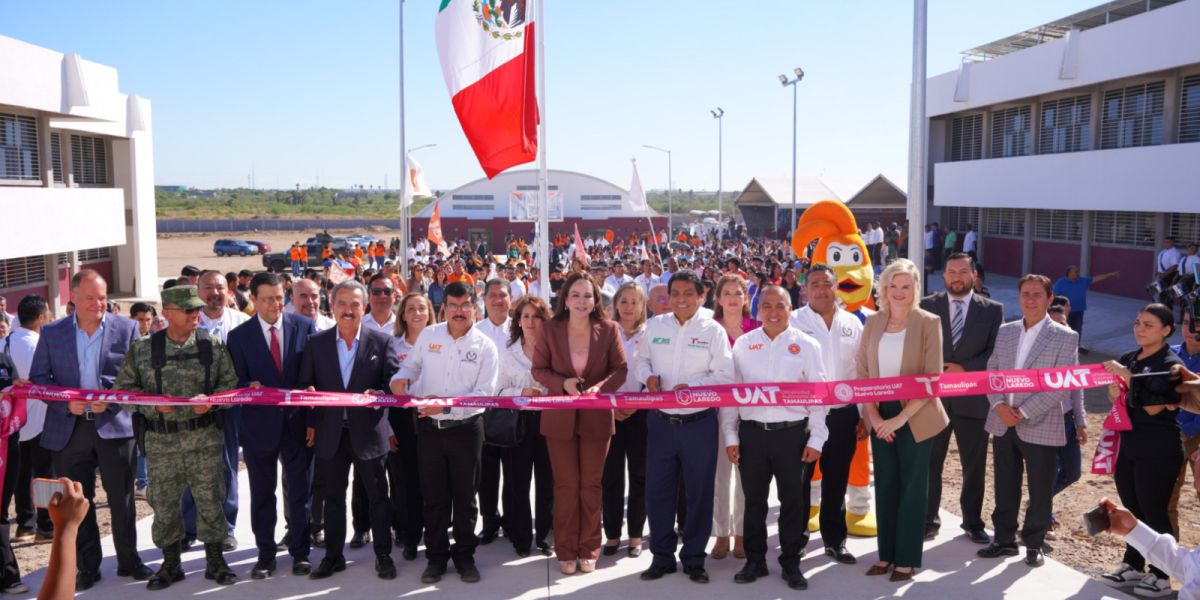 Inauguran Alcaldesa Carmen Lilia Canturosas Y Rector Dámaso Anaya primera preparatoria UAT en Nuevo Laredo