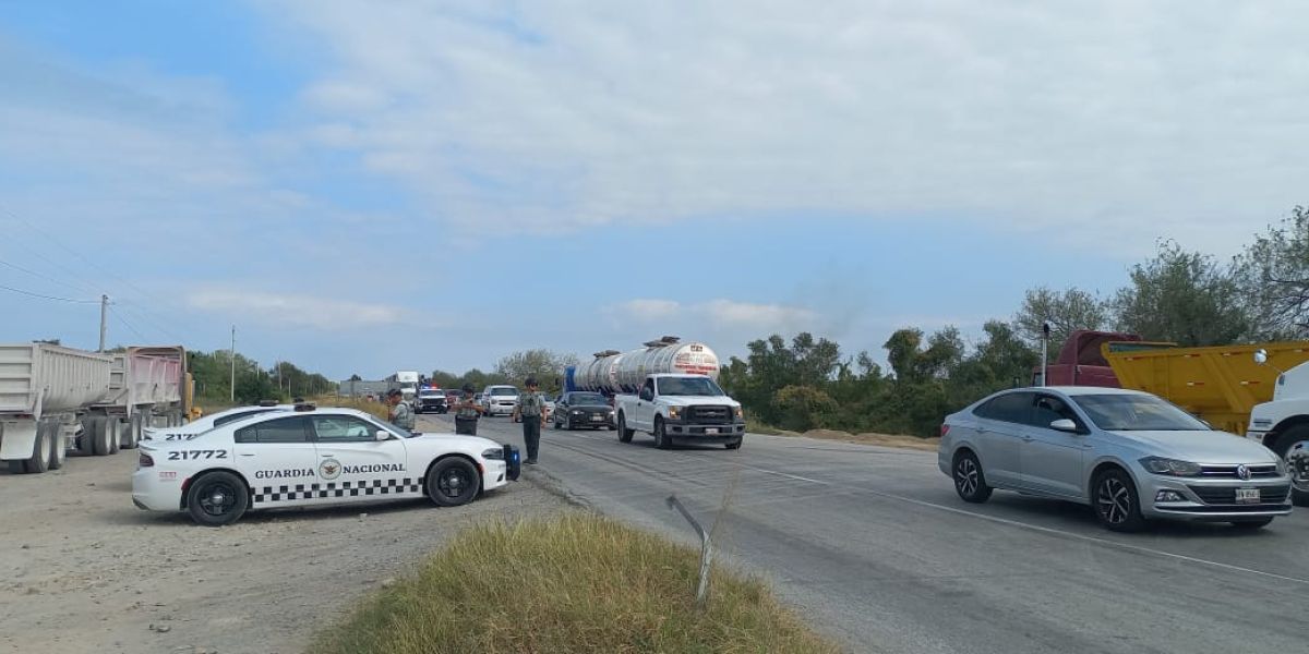 Ataques armados y bloqueos en San Fernando: mueren dos elementos de la Guardia Estatal