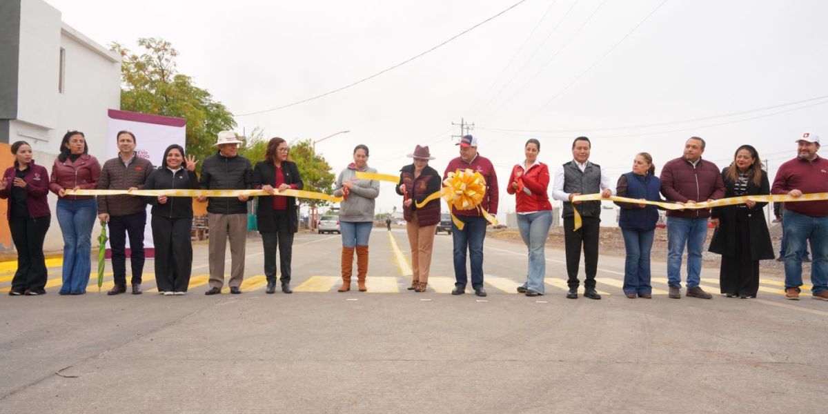 Entrega alcaldesa Carmen Lilia Canturosas obras de repavimentación a colonia Los Olivos