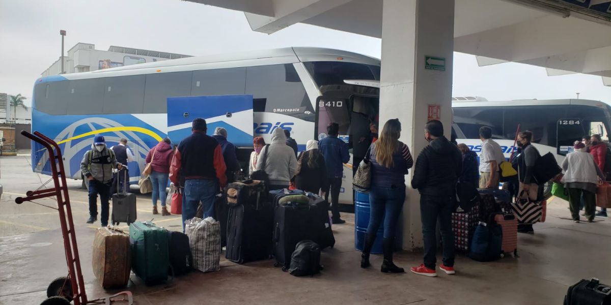 Alertan por venta de boletos falsos de autobuses