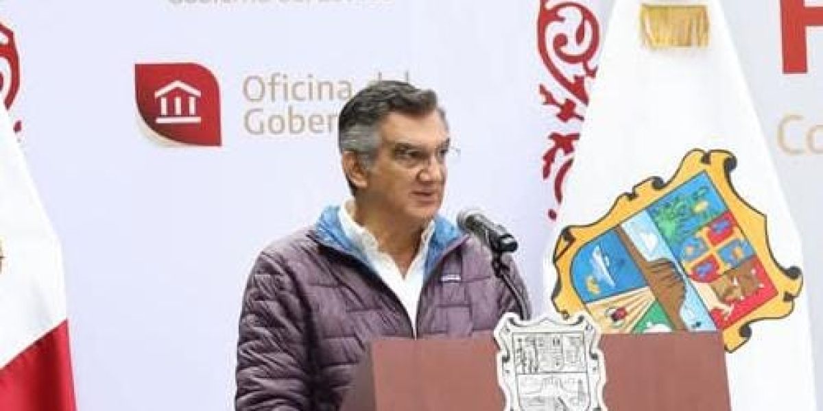 Gobernador no descarta más ajustes en su gabinete