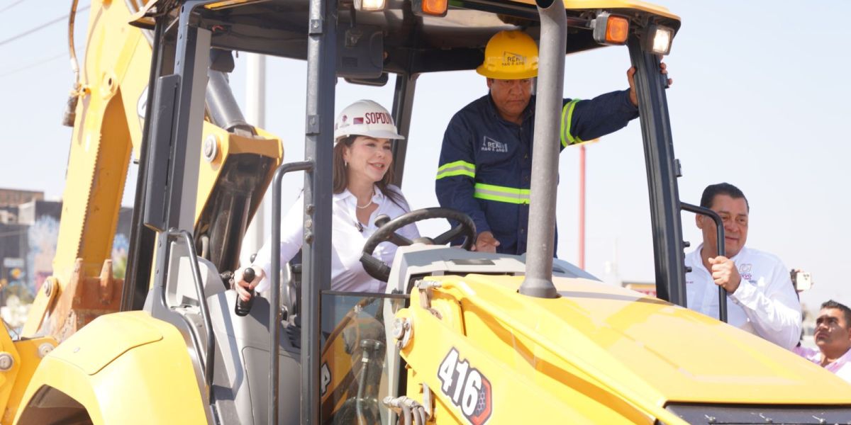 Supervisa presidenta municipal pavimentación de Bulevar Rea en el sector de Los Olivos