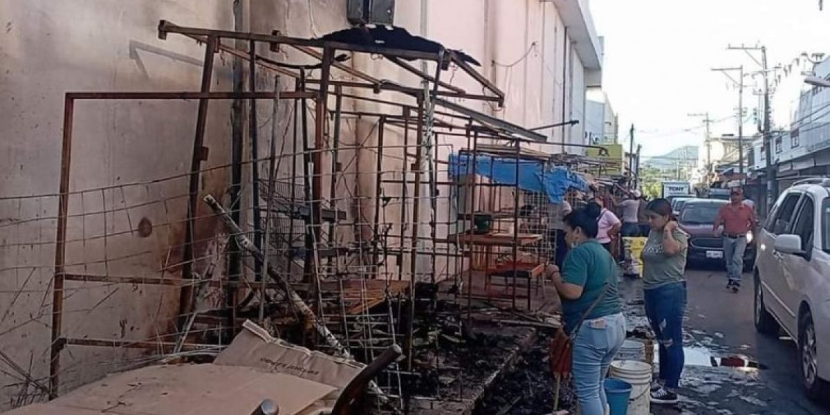 Pudo haber sido premeditado “Incendio” de puestos ambulantes