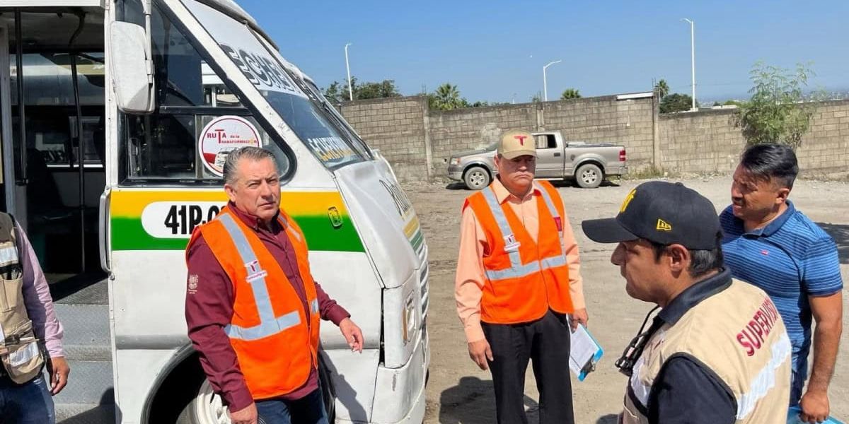 A segunda vuelta de Revista Mecánica unidades de Transporte Público