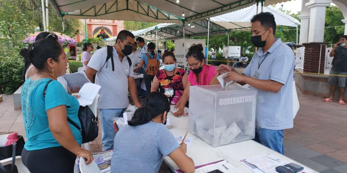 Avanza adiestramiento electoral